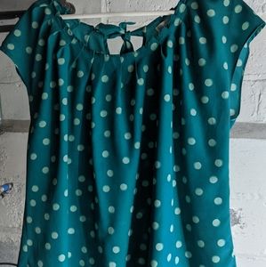 Short sleeve blouse with tie neck